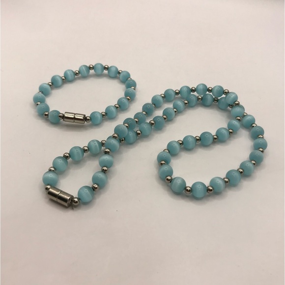 Light Blue Glass Cats Eye Bead Necklace & Bracelet Set - Picture 5 of 8